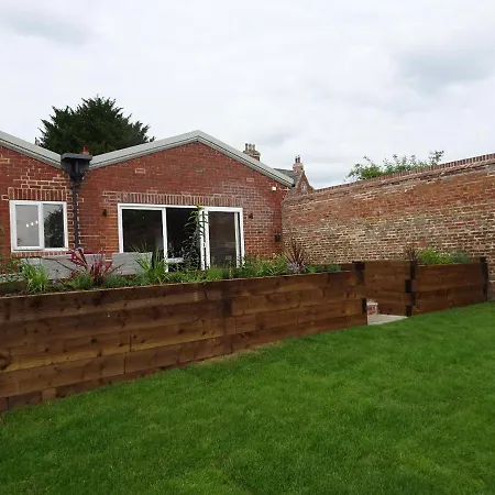 Garden House At The Red House Estate * York