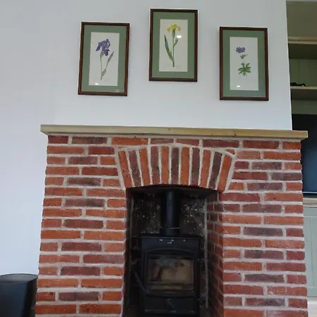 Garden House At The Red House Estate Ferienhaus *