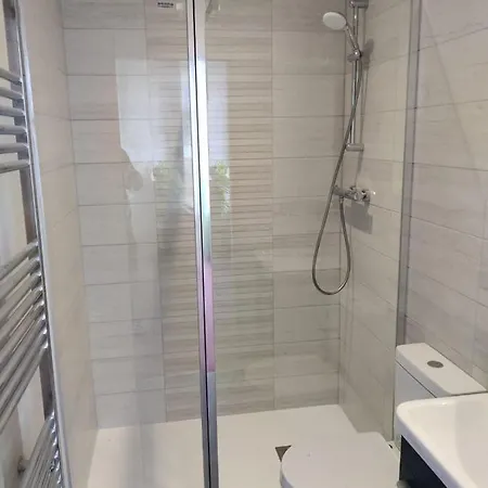 Garden House At The Red House Estate Ferienhaus *