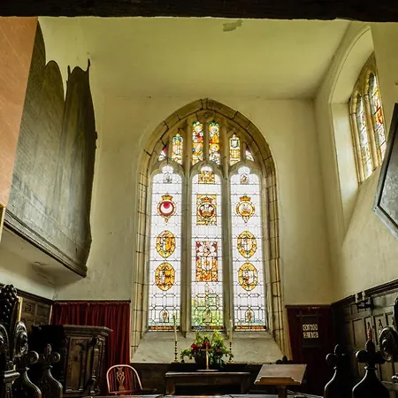 Garden House At The Red House Estate