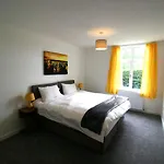Garden House At The Red House Estate 요크