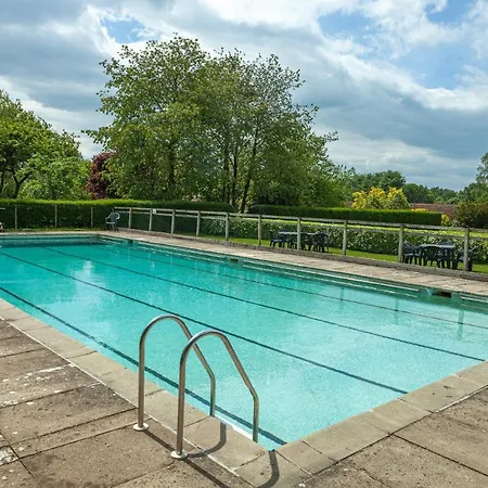 Garden House At The Red House Estate Nyaraló *